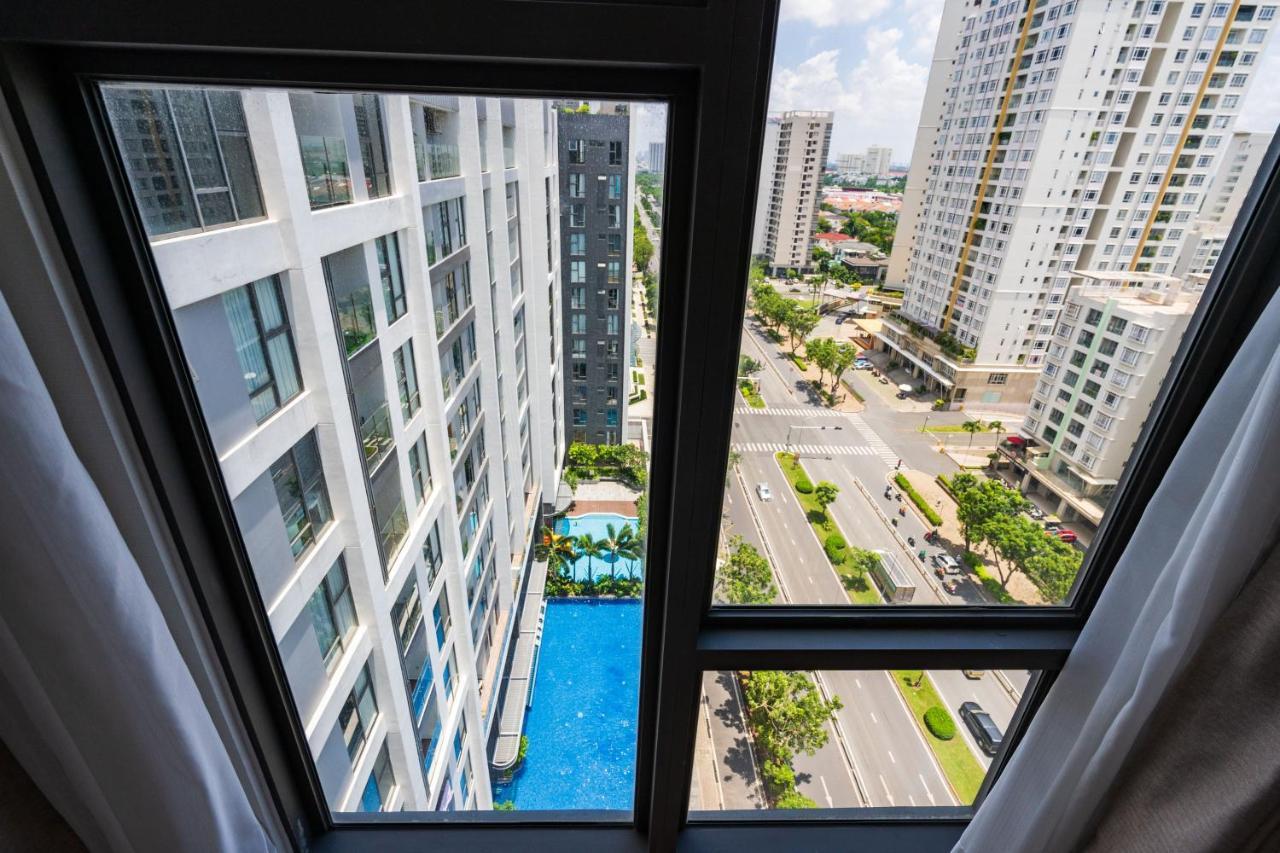 Convinia Luxury The Peak Midtown Aparthotel Хошимин Екстериор снимка