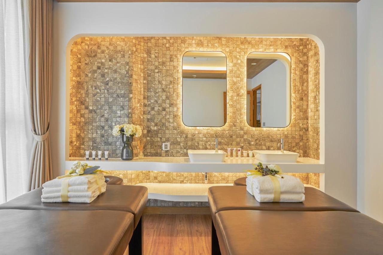 Convinia Luxury The Peak Midtown Aparthotel Хошимин Екстериор снимка