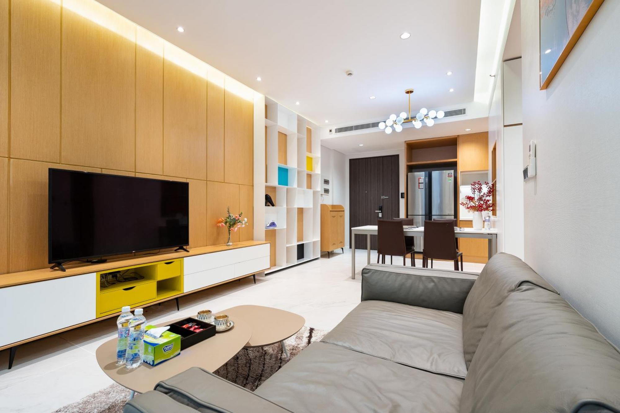 Convinia Luxury The Peak Midtown Aparthotel Хошимин Екстериор снимка