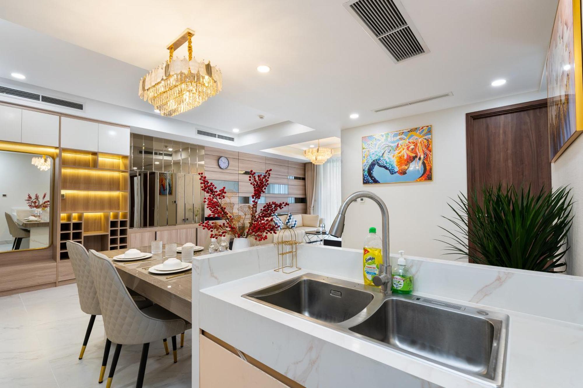 Convinia Luxury The Peak Midtown Aparthotel Хошимин Екстериор снимка