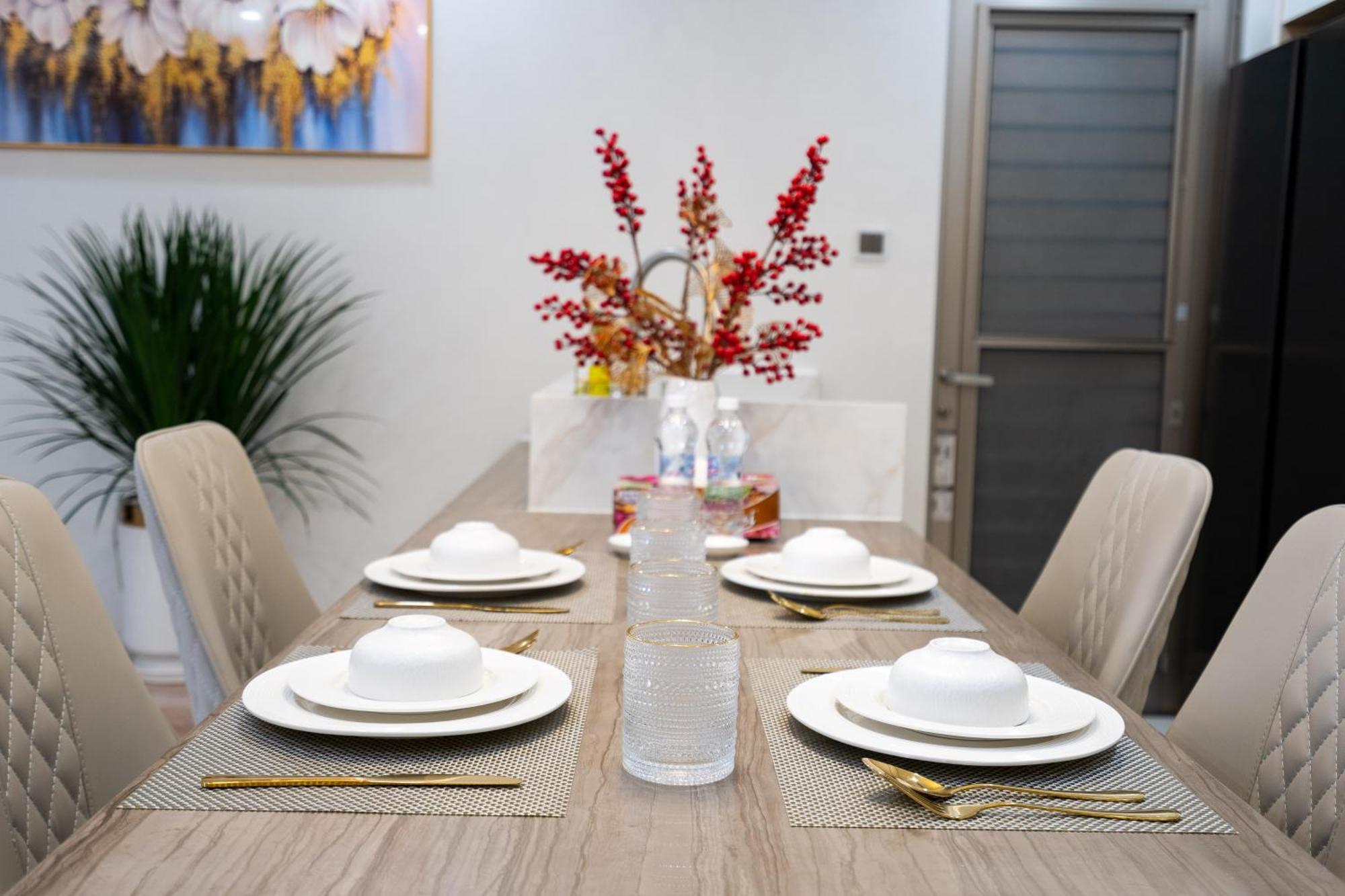 Convinia Luxury The Peak Midtown Aparthotel Хошимин Екстериор снимка